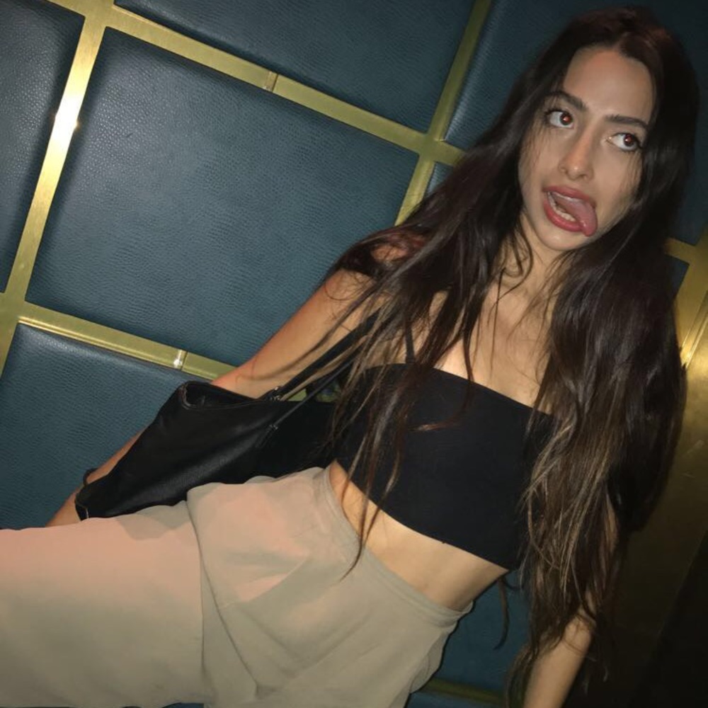 Meet your Posher, Stephanie